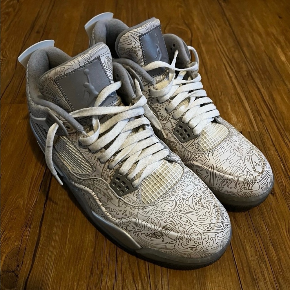 Jordan 4’s